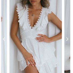 Selfie Leslie dress size small white